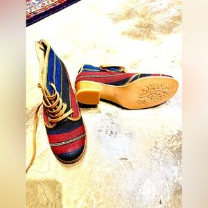 Kilim boots